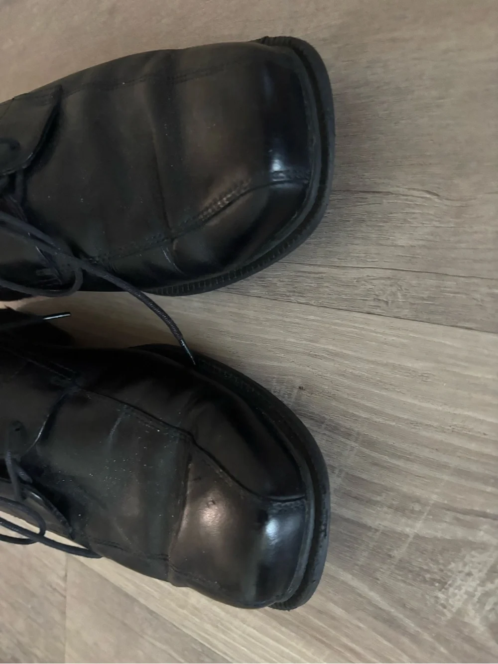 Rockport Men’s Black Leather Lace-Up Oxfords
